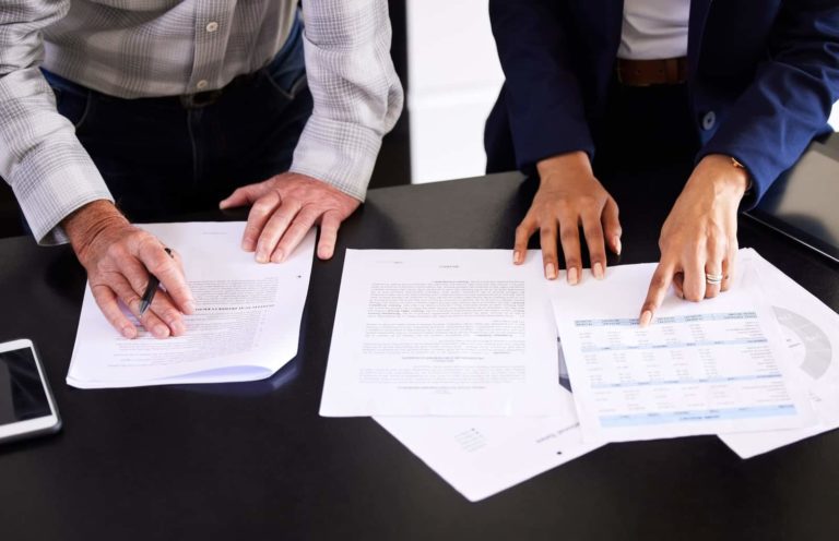 Midsection Business Colleagues Working Office (1) - Contabilidade em Vitória - ES | Executa Contabilidade